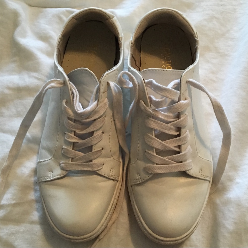 Kenneth Cole Reaction Sneakers